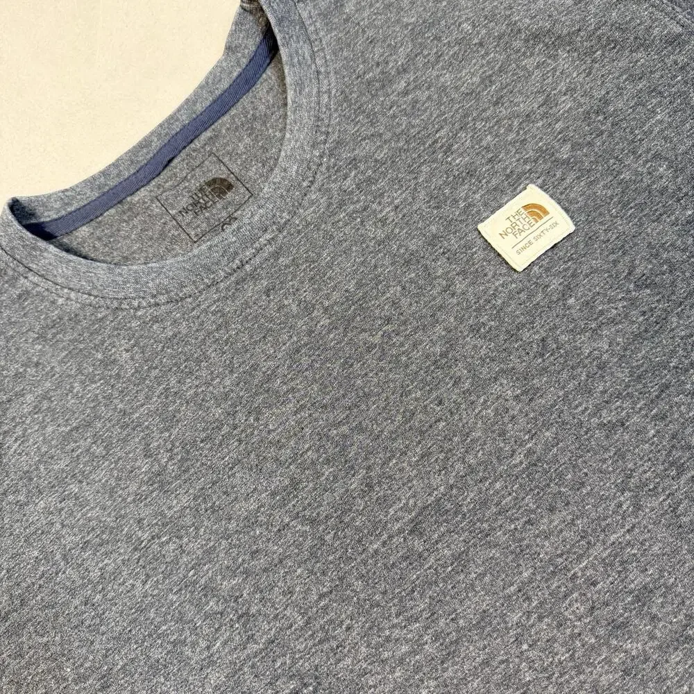 The North Face Shirt Mens XL Blue Heather Patch Logo Tagless Crewneck Tee